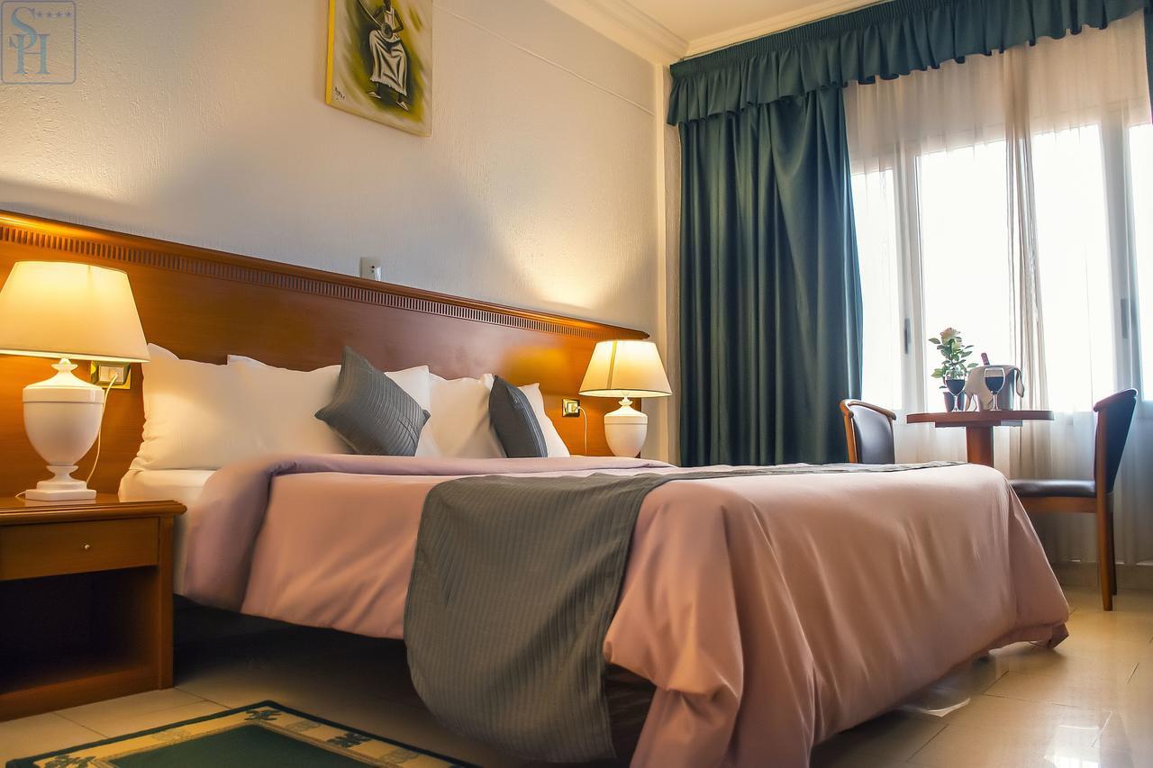 Hotel Splendid Ouagadougou Eksteriør bilde